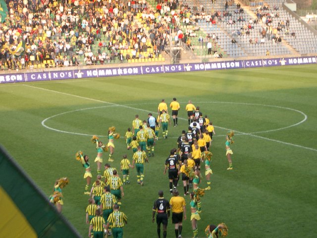 ADO Den Haag maakt het zichzelf moeilijk tegen Roda JC