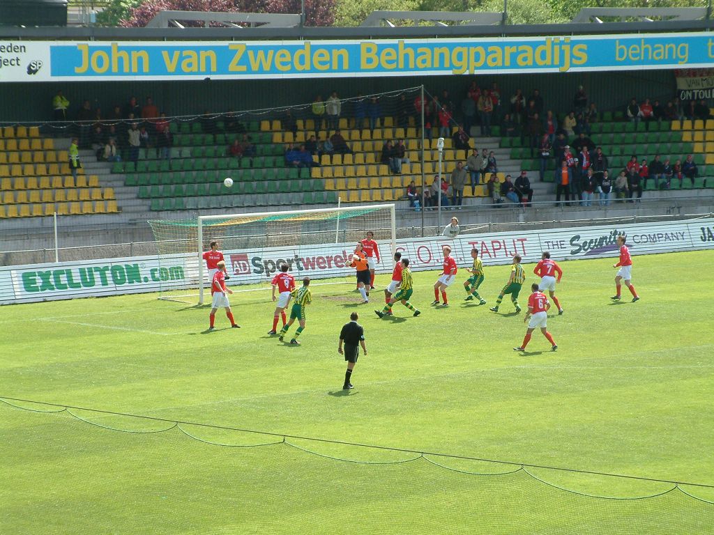 ADO Den Haag AZ Geert den Ouden maakt het verschil