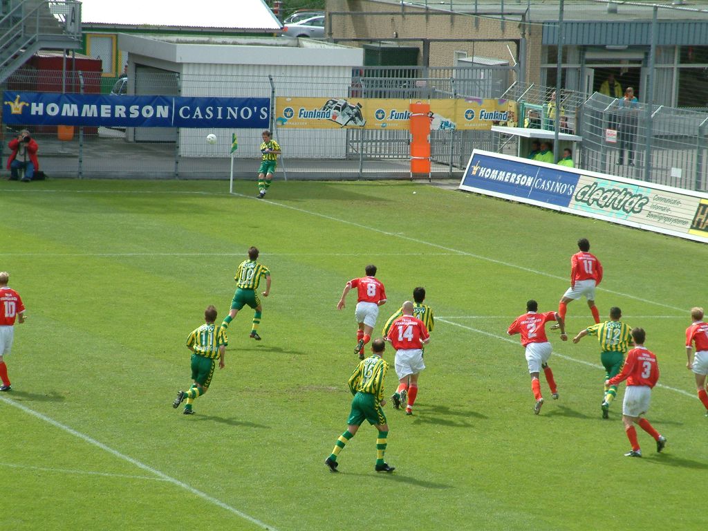 ADO Den Haag AZ Geert den Ouden maakt het verschil