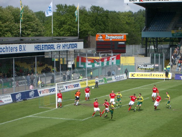 ADO Den Haag AZ Geert den Ouden maakt het verschil