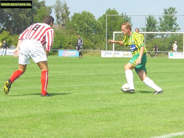 17 juli 2004 oefenwedstrijd Top Oss ADO Den Haag