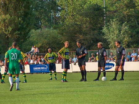 22 juli 2004 oefenwedstrijd  ADO Den Haag Maccabi Haifa