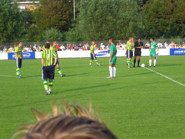 22 juli 2004 oefenwedstrijd  ADO Den Haag Maccabi Haifa