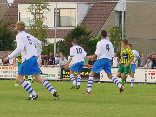 3 augustus 2004  Westlands XI-tal ADO Den Haag