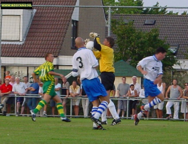 3 augustus 2004  Westlands XI-tal ADO Den Haag