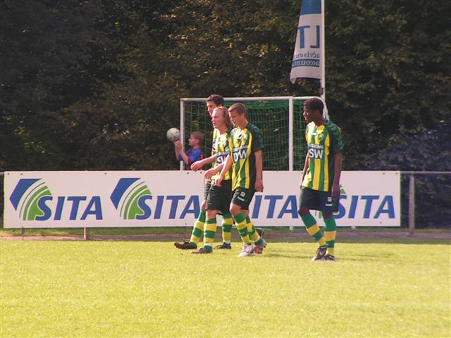 1e amateurelftal ADO Den Haag tegen Alphense boys