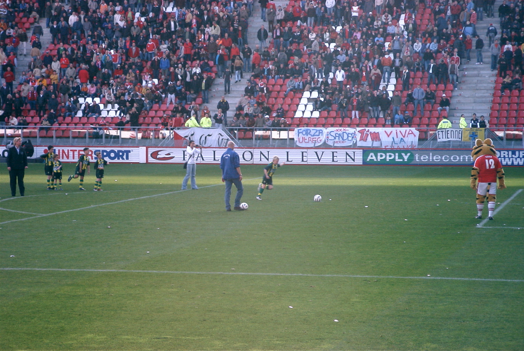 FC Utrecht en ADO Den haag spelen gelijk