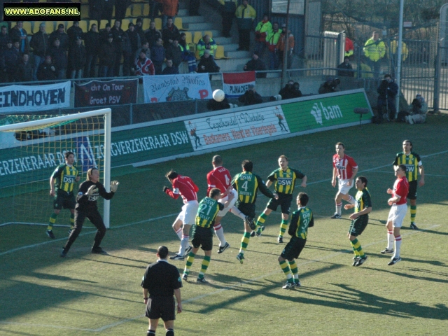 matig PSV toch langs strijden ADO Den Haag