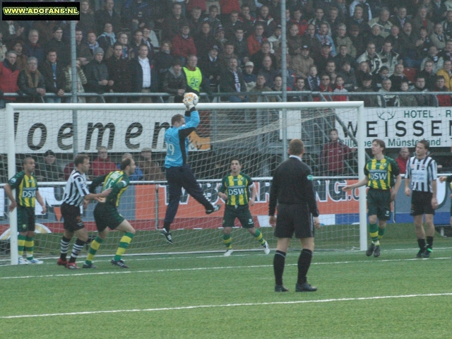 ADO Den Haag wint bij Heracles de eerste finale