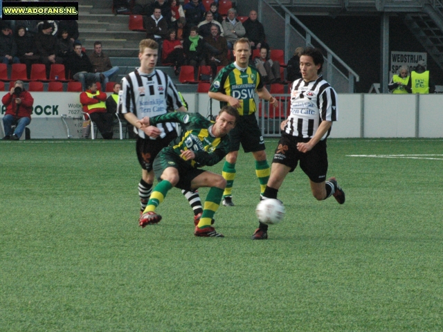 ADO Den Haag wint bij Heracles de eerste finale