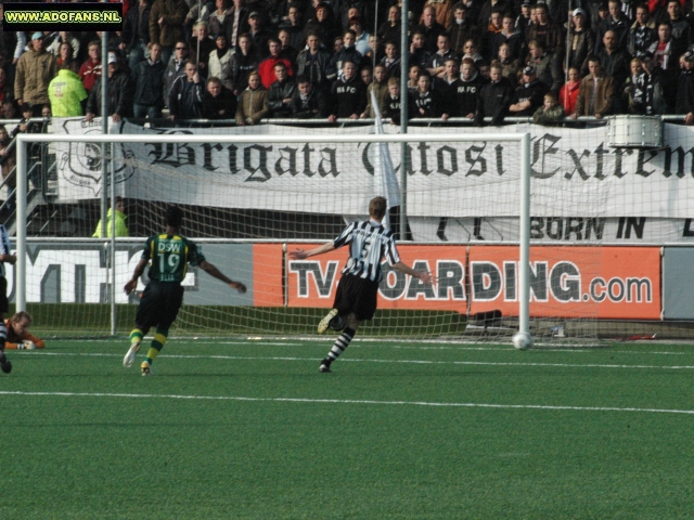 ADO Den Haag wint bij Heracles de eerste finale