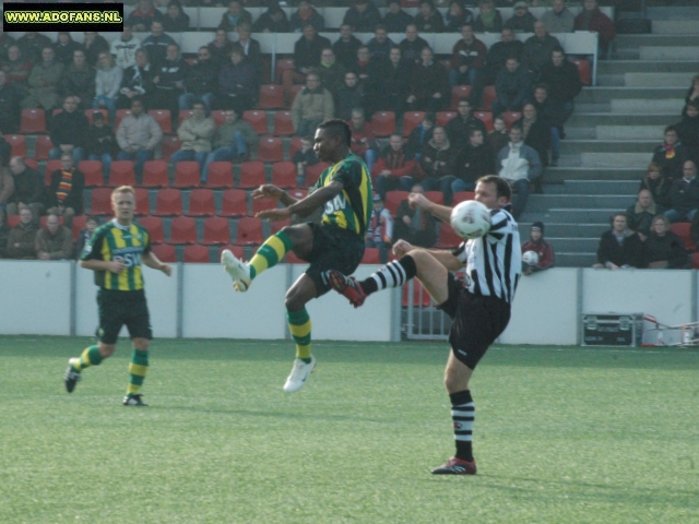 ADO Den Haag wint bij Heracles de eerste finale