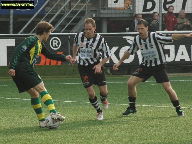 ADO Den Haag wint bij Heracles de eerste finale