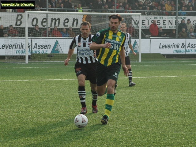 ADO Den Haag wint bij Heracles de eerste finale