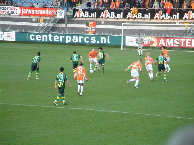 Verslag en foto`s ADO Den Haag met moeite langs RBC Roosendaal