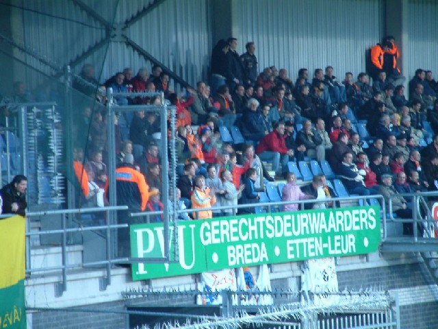 Verslag en foto`s ADO Den Haag met moeite langs RBC Roosendaal