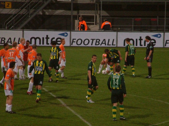 Verslag en foto`s ADO Den Haag met moeite langs RBC Roosendaal