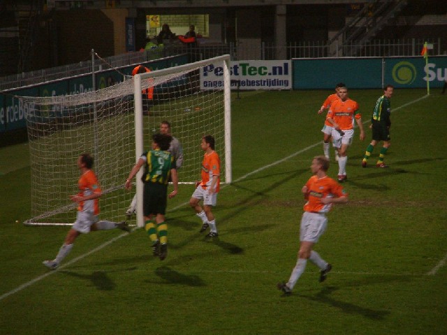 Verslag en foto`s ADO Den Haag met moeite langs RBC Roosendaal