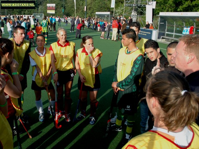 Voetbal/hockey wedstrijd HCKZ -ADO Den Haag 1-3