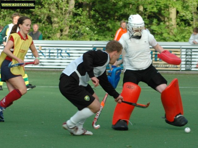 Voetbal/hockey wedstrijd HCKZ -ADO Den Haag 1-3