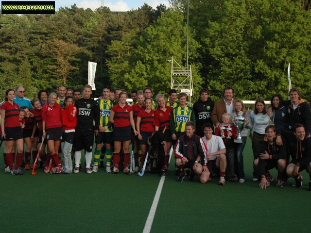 Voetbal/hockey wedstrijd HCKZ -ADO Den Haag 1-3