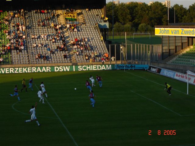 Oefenwedstriijd ado den haag Westham United