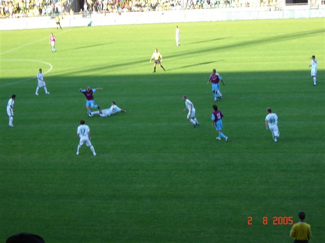 Oefenwedstriijd ado den haag Westham United