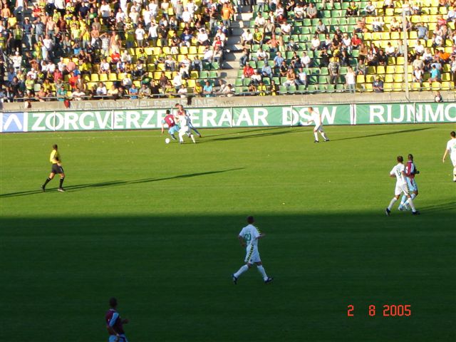 Oefenwedstriijd ado den haag Westham United