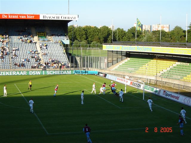 Oefenwedstriijd ado den haag Westham United