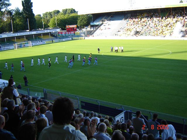 Oefenwedstriijd ado den haag Westham United