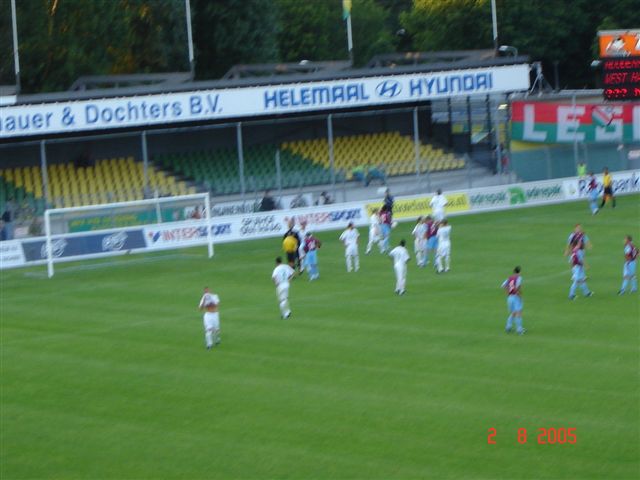 Oefenwedstriijd ado den haag Westham United