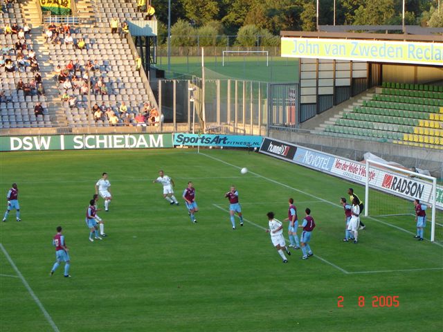 Oefenwedstriijd ado den haag Westham United