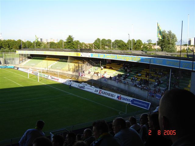 Oefenwedstriijd ado den haag Westham United