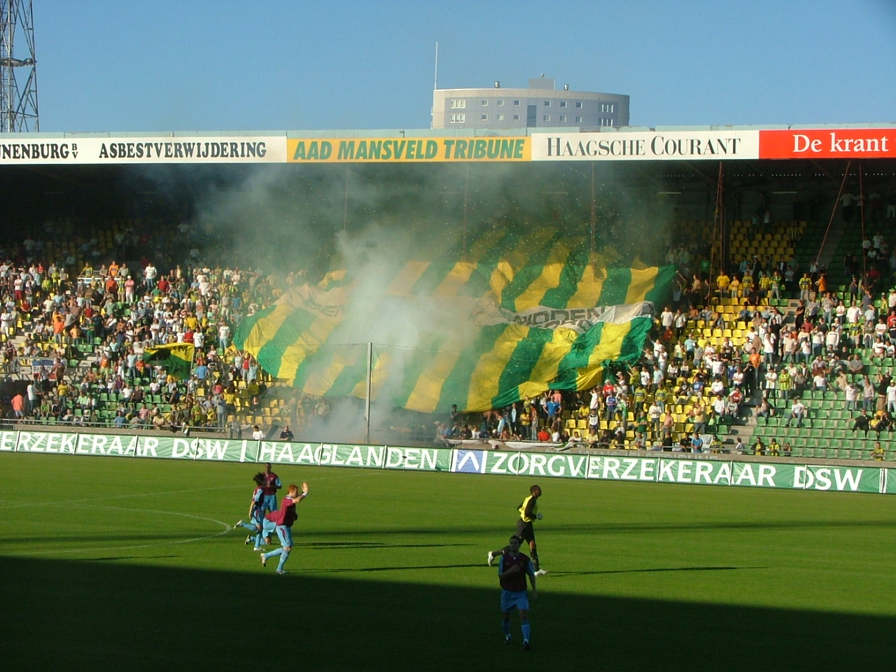 Oefenwedstriijd ado den haag Westham United