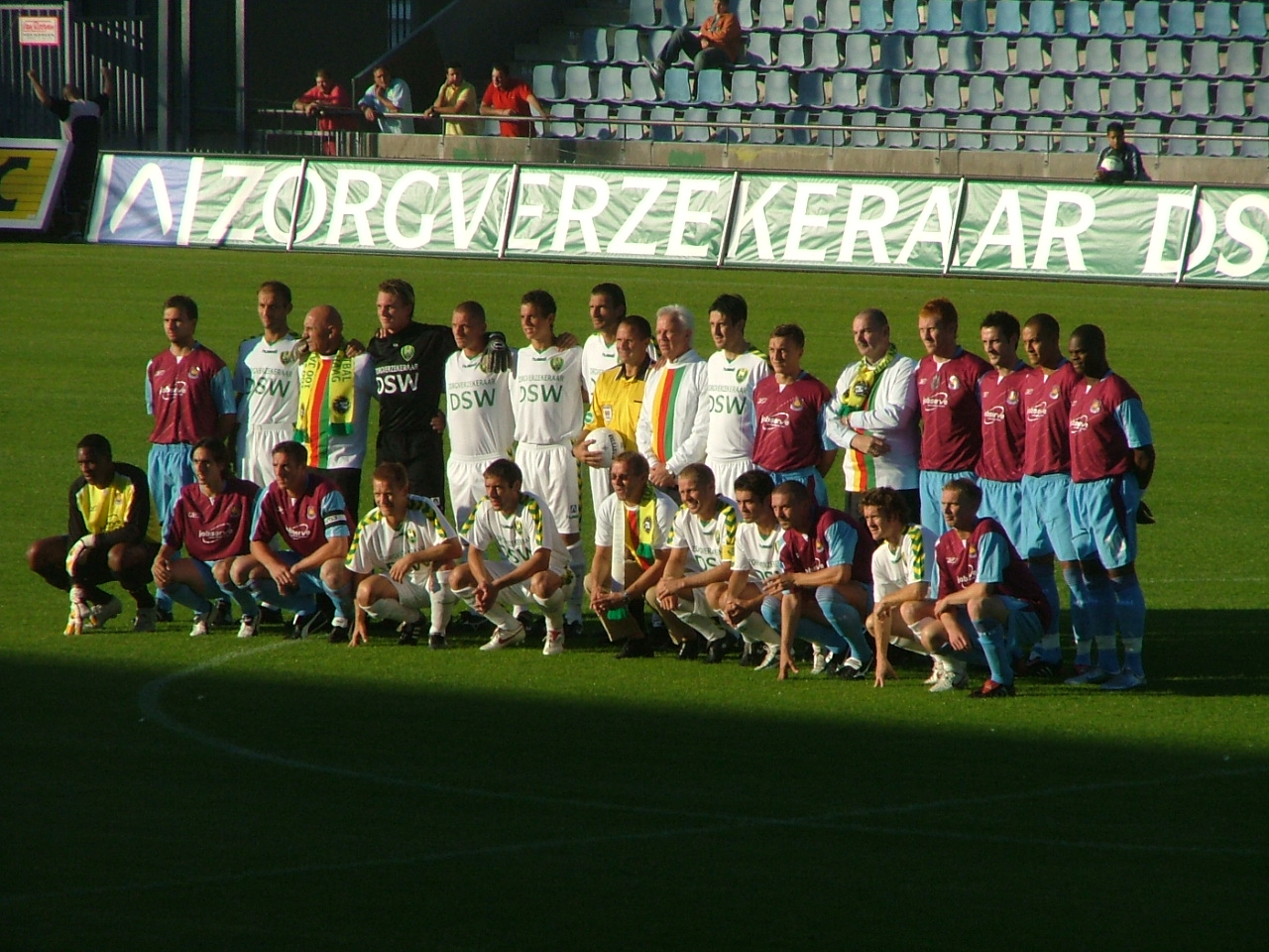 Oefenwedstriijd ado den haag Westham United