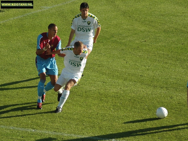 Oefenwedstriijd ado den haag Westham United