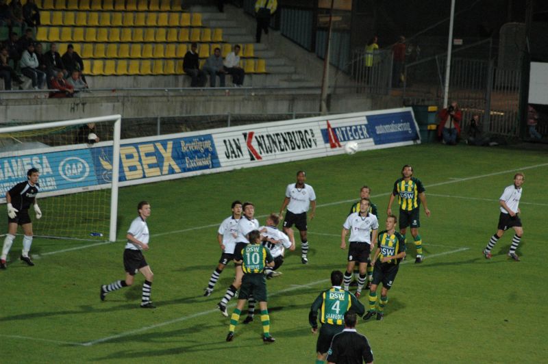 Bekerwedstrijd ADO Den Haag SHO eindstand 11-1