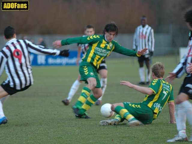 ADO DEN HAAG oefent tegen TONEGIDO