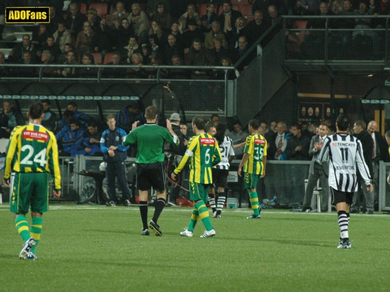 24-10-2008 eredivisie Heracles Almelo ADO Den Haag  eindstand 3-1 