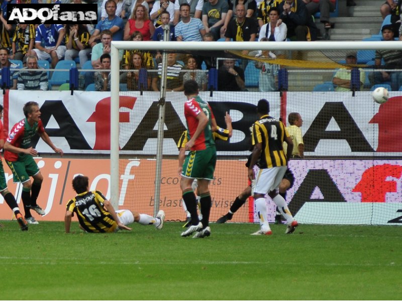 ADO Den Haag wint ruim van Vitesse 