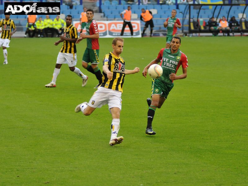 ADO Den Haag wint ruim van Vitesse 