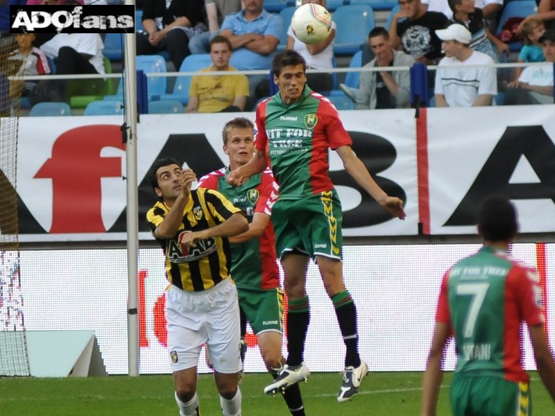 ADO Den Haag wint ruim van Vitesse 