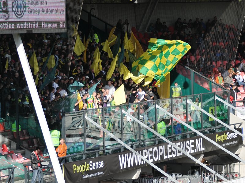 Er waren ruim 450 supporters met ADO Den Haag meegereisd