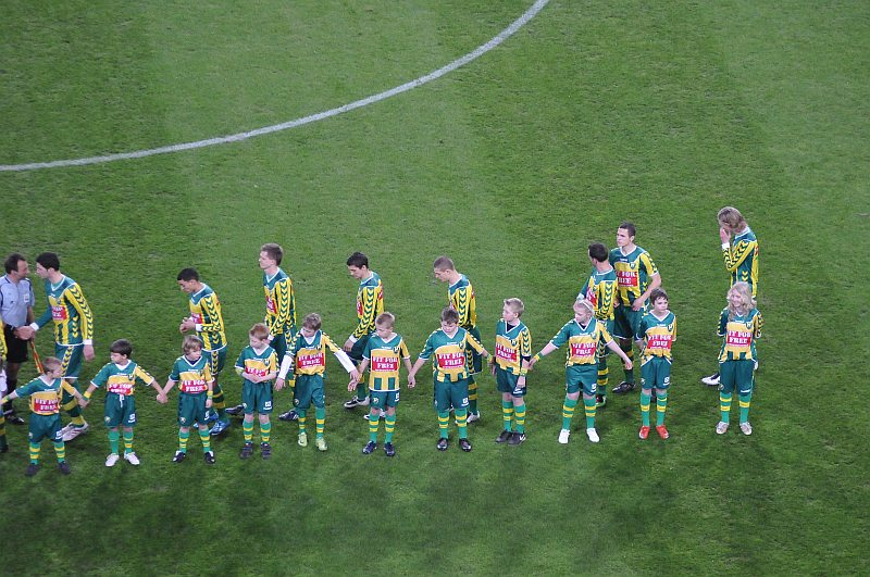ADO Den Haag ten onder in matige uitwedstrijd tegen PSV