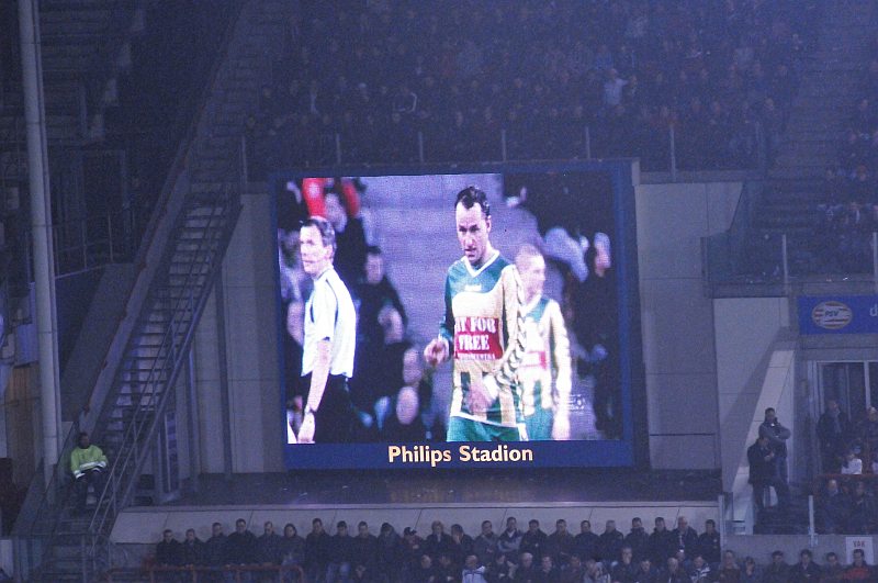 ADO Den Haag ten onder in matige uitwedstrijd tegen PSV