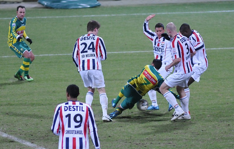 ADO Den Haag wint belangrijke wedstrijd tegen Willem II