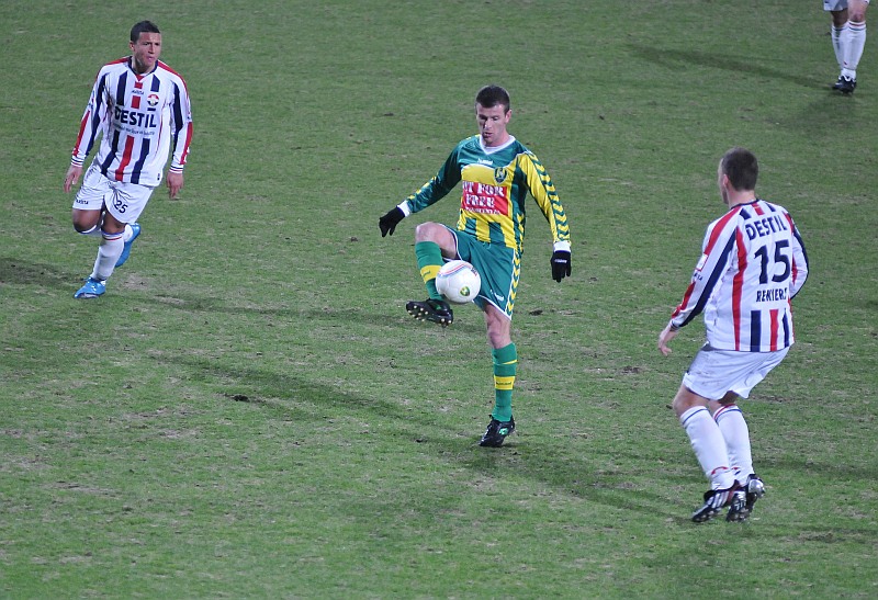 ADO Den Haag wint belangrijke wedstrijd tegen Willem II