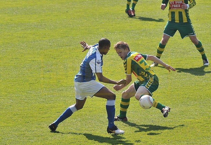 Verslag & foto`s: ADO Den Haag  speelt volgend jaar ook weer eredivisie