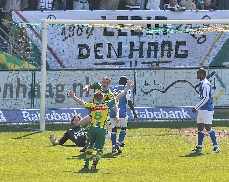 Verslag & foto`s: ADO Den Haag  speelt volgend jaar ook weer eredivisie