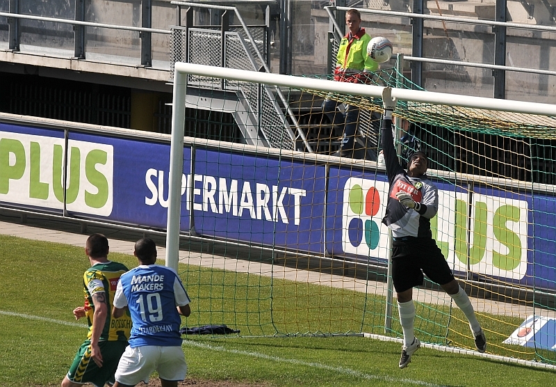 Verslag & foto`s: ADO Den Haag  speelt volgend jaar ook weer eredivisie